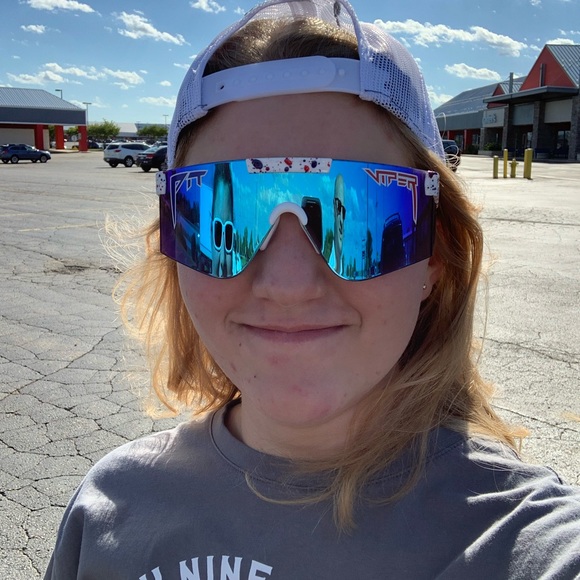 Meet your Posher, Cindy - Picture 1 of 1